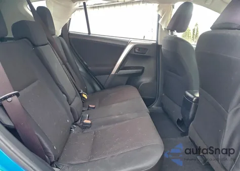 2017 Toyota Rav4 Le z USA, uszkodzony, nr VIN JTMZFREV1HJ710187